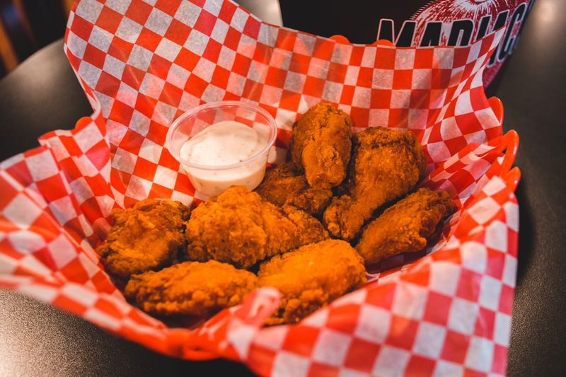 Solo lunch combo with wings and one side
