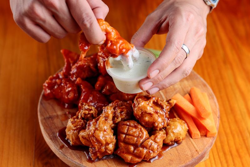 Wing Snob duo combo with wings and tenders